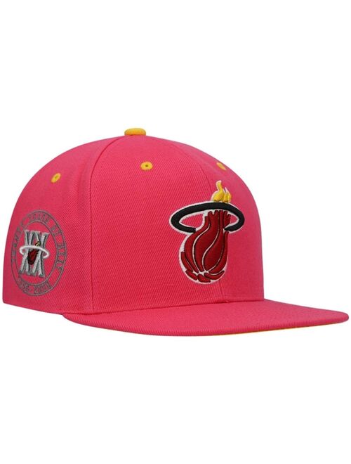 Men's Mitchell & Ness Pink Miami Heat 20 Years of Heat Color Flip Snapback Hat