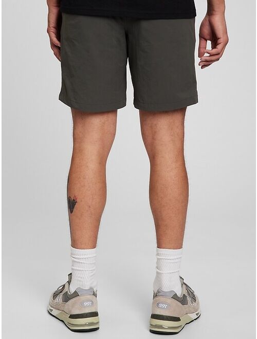 Recycled Golf Shorts with GapFlex