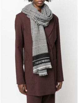 logo-print houndstooth scarf