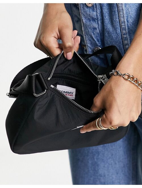 Tommy Hilfiger Tommy Jeans shoulder bag in black