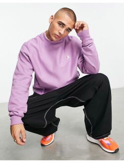 sweatshirt with small logo in lilac