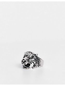chunky fashion ring with lions head in burnished silver