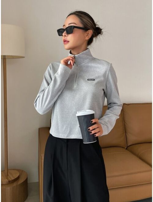 DAZY Letter Patched Detail Half Zip Tee