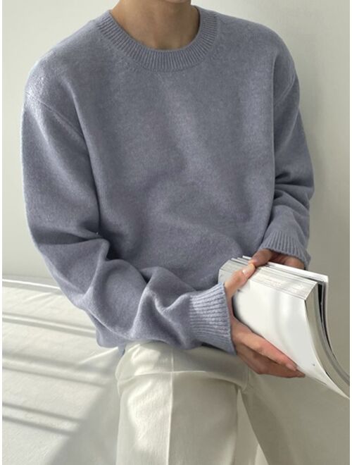DAZY Men Solid Drop Shoulder Sweater