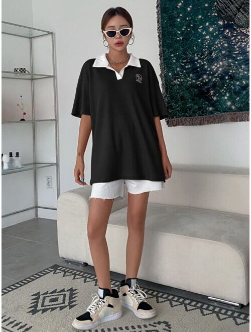 DAZY Letter Embroidery Drop Shoulder Tee