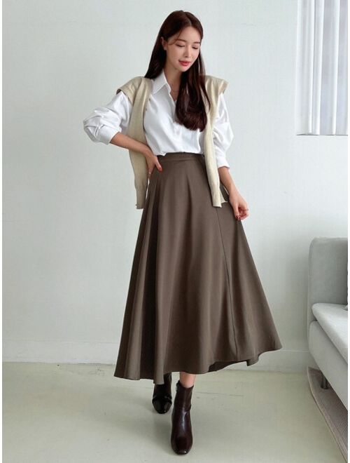 DAZY Solid Long Flare Skirt