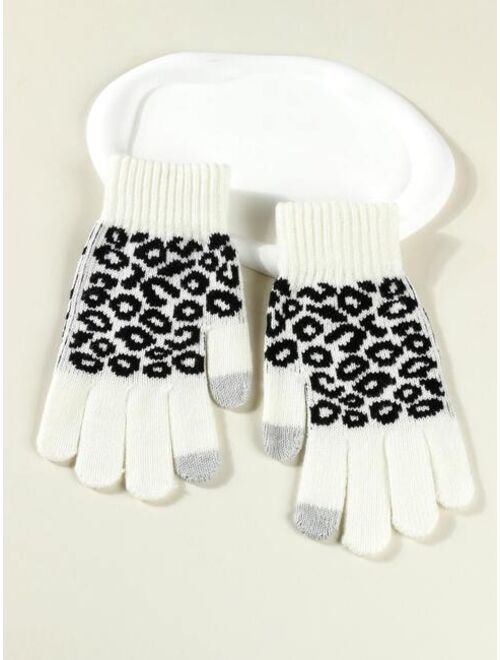 Shein Kids Leopard Pattern Gloves
