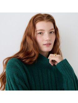 Ribbed mockneck sweater in Supersoft yarn