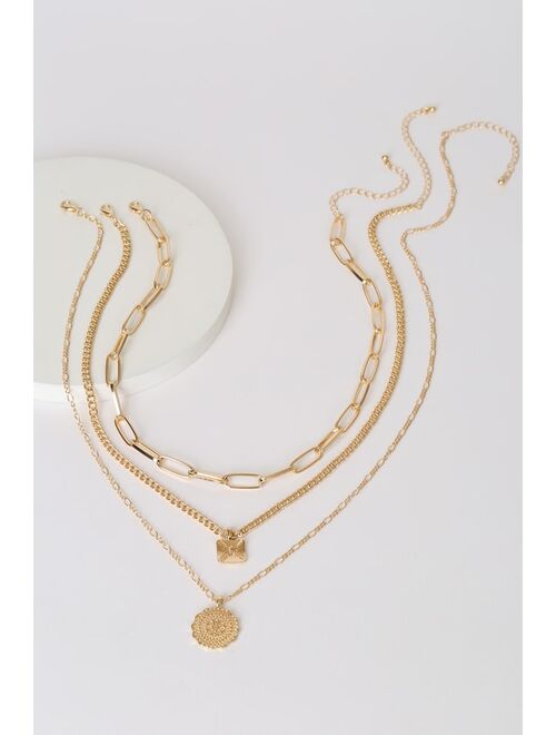 Lulus Iconic Image 18KT Gold Layered Necklace Set