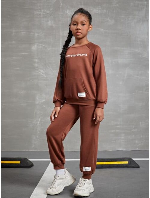 SHEIN Girls Slogan Graphic Patched Detail Pullover & Sweatpants Set