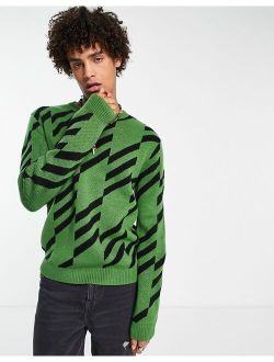 knit geo print sweater in green & black