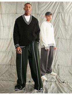 cable knit cricket sweater in black