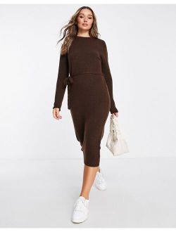 knit midi dress with tie waist in brown