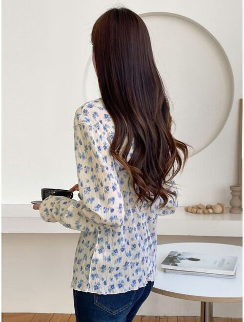 DAZY Ditsy Floral Print Lettuce Trim Blouse