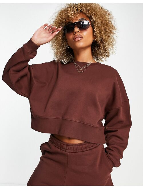 HIIT oversized cropped sweatshirt in brown