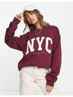 oversized NYC sweatshirt in wine