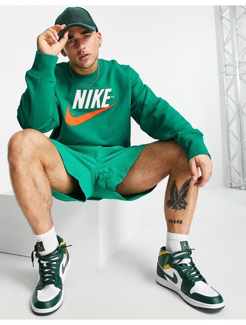 Nike Trend Fleece retro logo crew neck sweatshirt in green