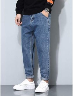 Men Solid Slant Pocket Tapered Jeans