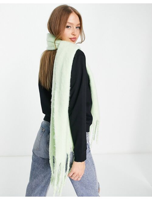 Monki fluffy scarf in sage green