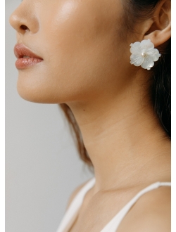 mother-of-pearl flower stud earrings