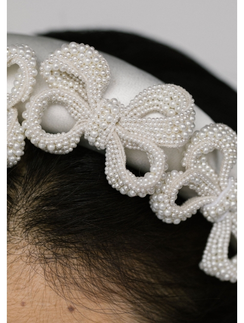 Jennifer Behr Barbarella pearl-bow headband