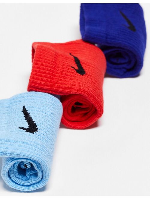 Nike Everyday Plus Lightweight 3 pack socks in multi