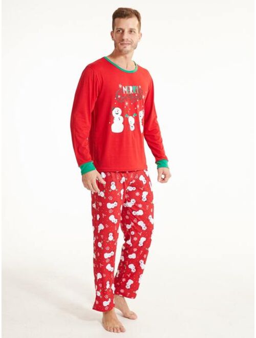 Shein Men 1pc Christmas Print Tee & 1pc Pants PJ Set
