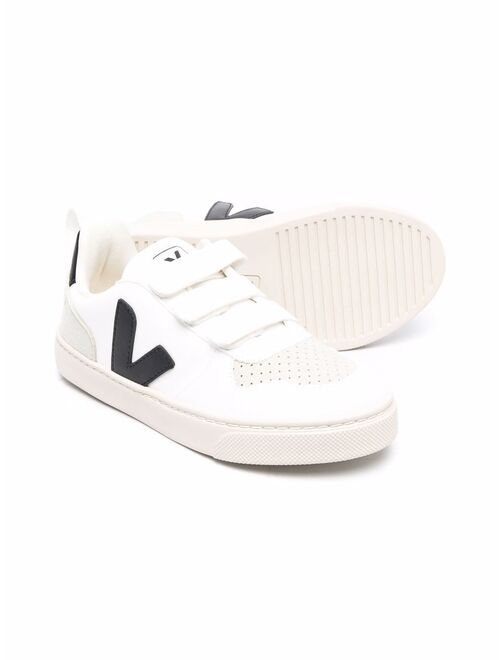 VEJA Kids touch-strap low-top trainers