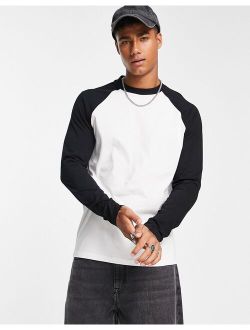 raglan T-shirt in white with black sleeves