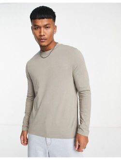 long sleeve T-shirt with crew neck in light brown
