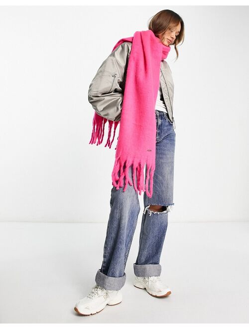 River Island heavyweight tasseled scarf in deep pink