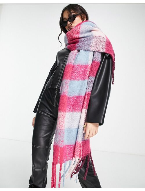 Glamorous Exclusive long scarf in pink plaid