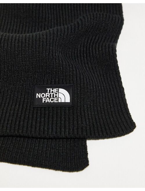 The North Face box logo knit scarf in black