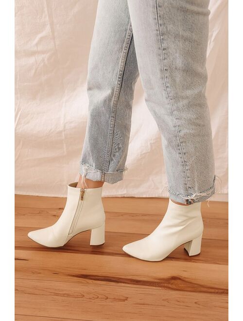 Lulus Sarai Off White Pointed-Toe Ankle Booties