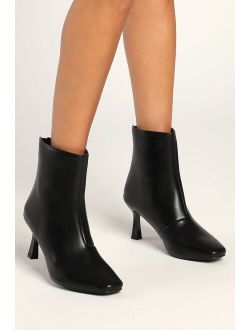 Deandraa Black Ankle Boots