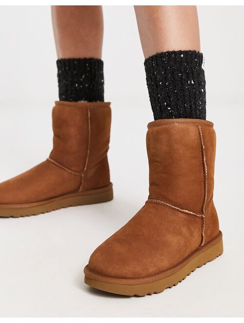 UGG Classic Short Il boots in chestnut
