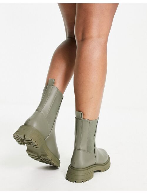 ASOS DESIGN Wide Fit Alfie chunky Chelsea boots in khaki