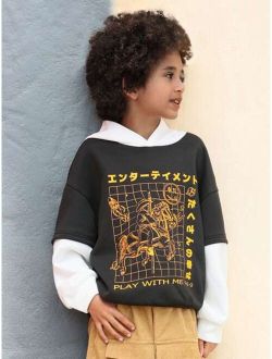 Boys Japanese Letter and Figure Graphic Drop Shoulder 2 In 1 Hoodie