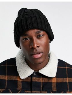 cable knit beanie in black