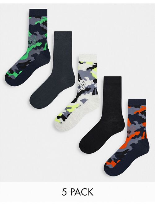 Jack & Jones Charles 5 pack socks in black and gray camo print