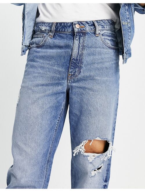 ASOS DESIGN wide straight jean in mid wash with rips