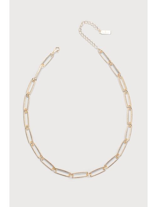 Lulus Glam Arrival Gold Textured Rectangular Chain Necklace