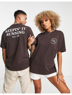 Unisex runners club T-shirt in dark brown - Exclusive to ASOS