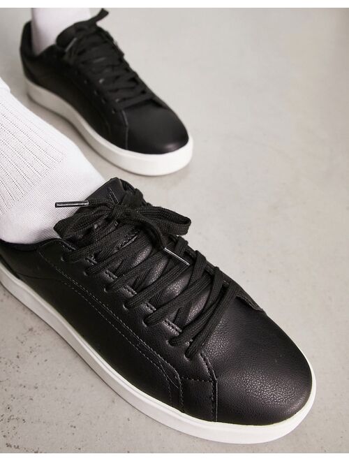 Pull&Bear lace up sneakers in black