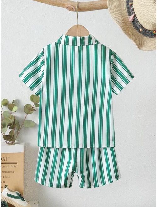 Shein Toddler Boys Letter & Stripe Print Shirt & Shorts Without Tee