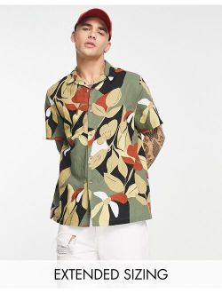 relaxed revere linen mix shirt in abstract print