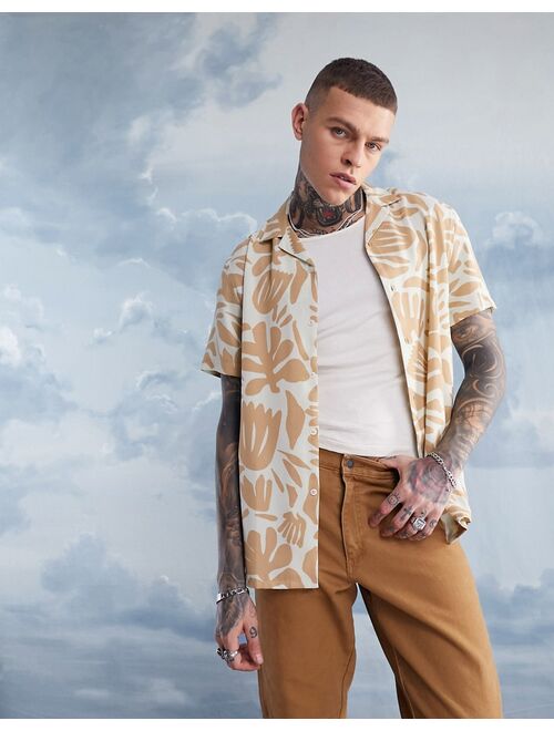 ASOS DESIGN relaxed revere shirt in beige floral abstract print