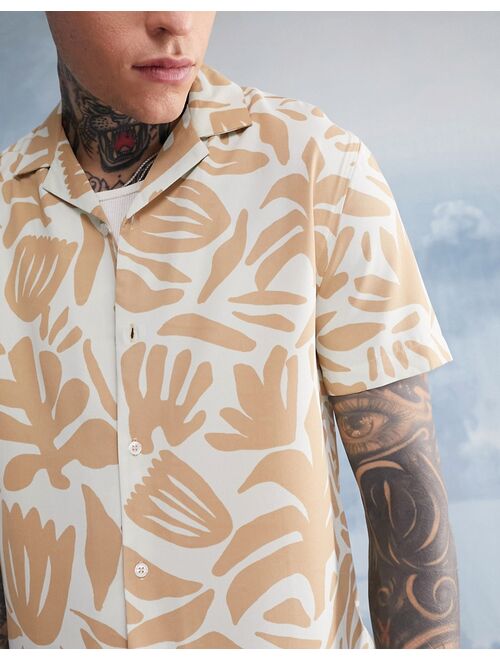 ASOS DESIGN relaxed revere shirt in beige floral abstract print