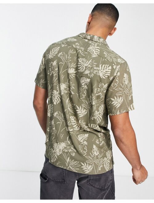 New Look tropical print revere collar shirt in khaki