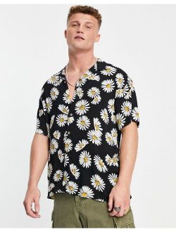 Originals camp collar shirt in daisy print